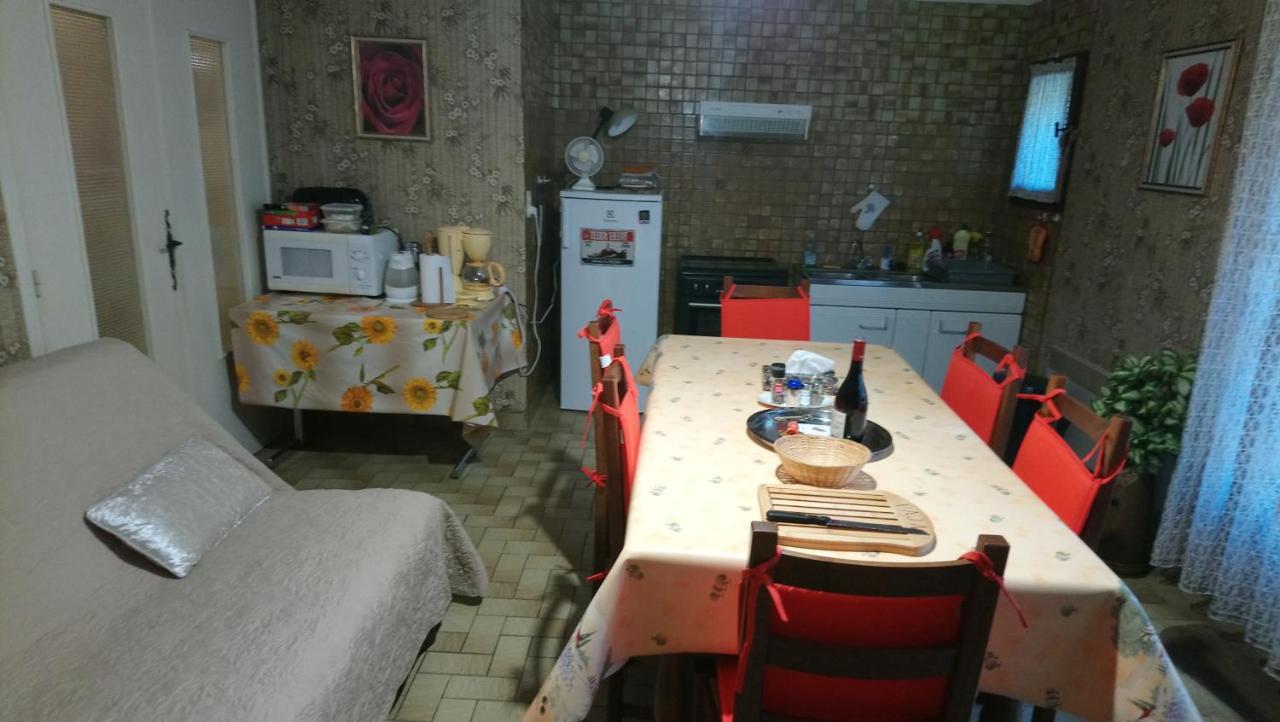 Appartement 48 M2 Avec Jardin Au Rdc Dans Villa A 5 Min A Pied Des Thermes De Vernet-Les-Bains, Location De Samedi A Samedi Екстериор снимка